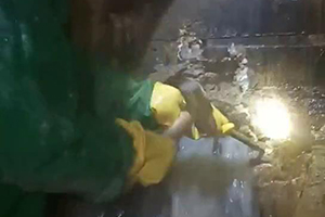 昌江消防水池堵漏施工视频