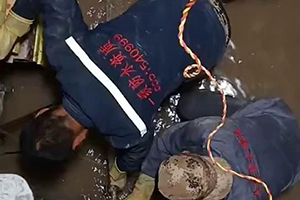 昌江电梯井堵漏施工视频